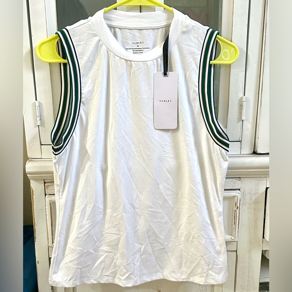 Varley Wellings Size XS Performance White and Green Trim Tennis Pickleball NWT